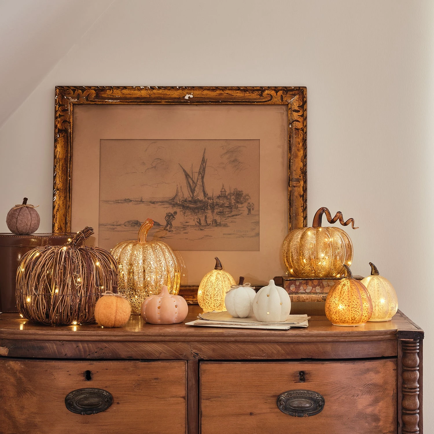 Lot De 2 Citrouilles Lumineuses En Rotin 9 Lot De 2 Citrouilles Lumineuses En Rotin – Image 9